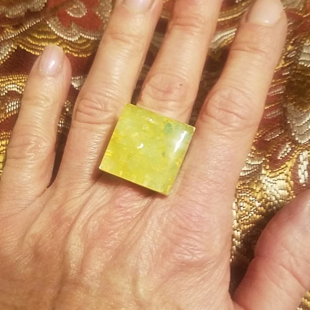 Adjustable Square Ring